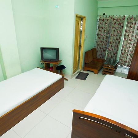 Hotel Star Park Dakhin Kattali Bilik gambar