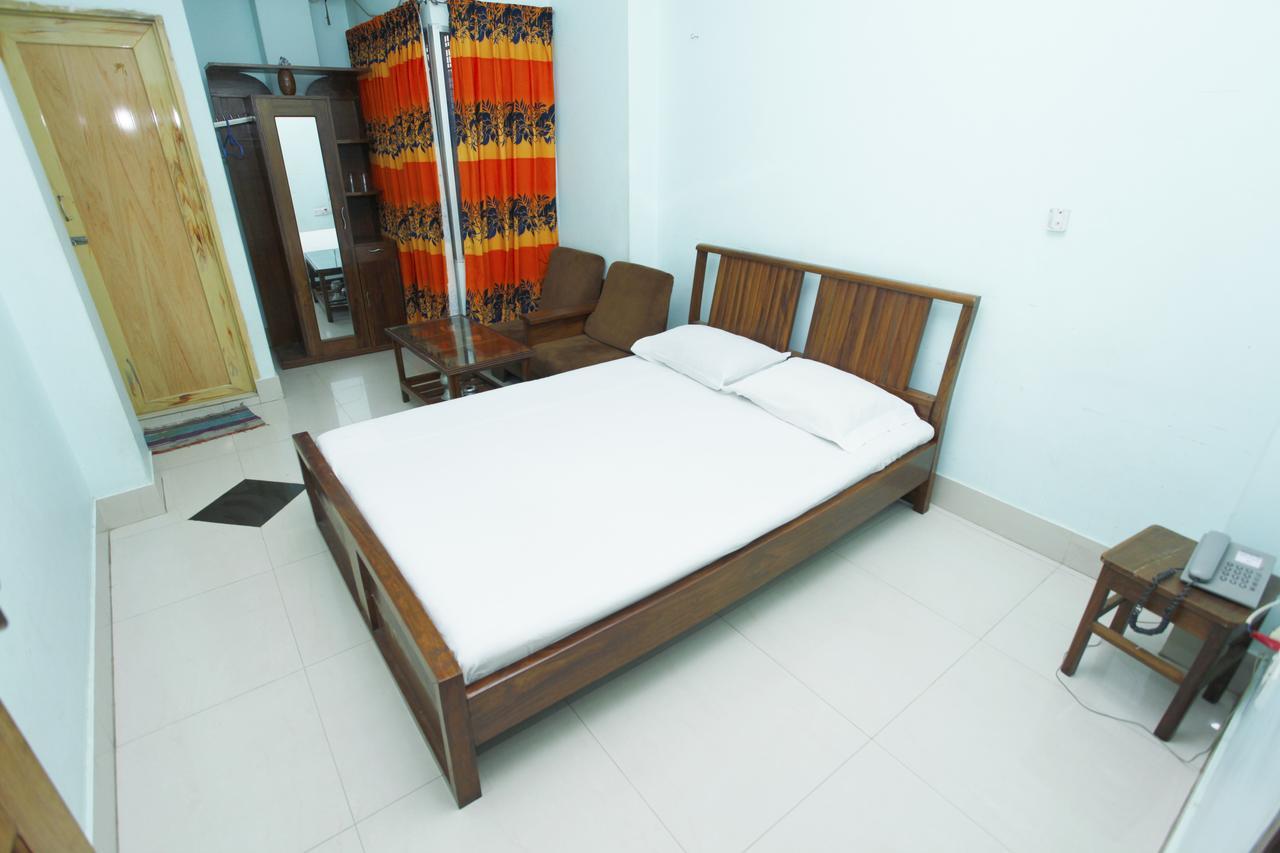 Hotel Star Park Dakhin Kattali Bilik gambar